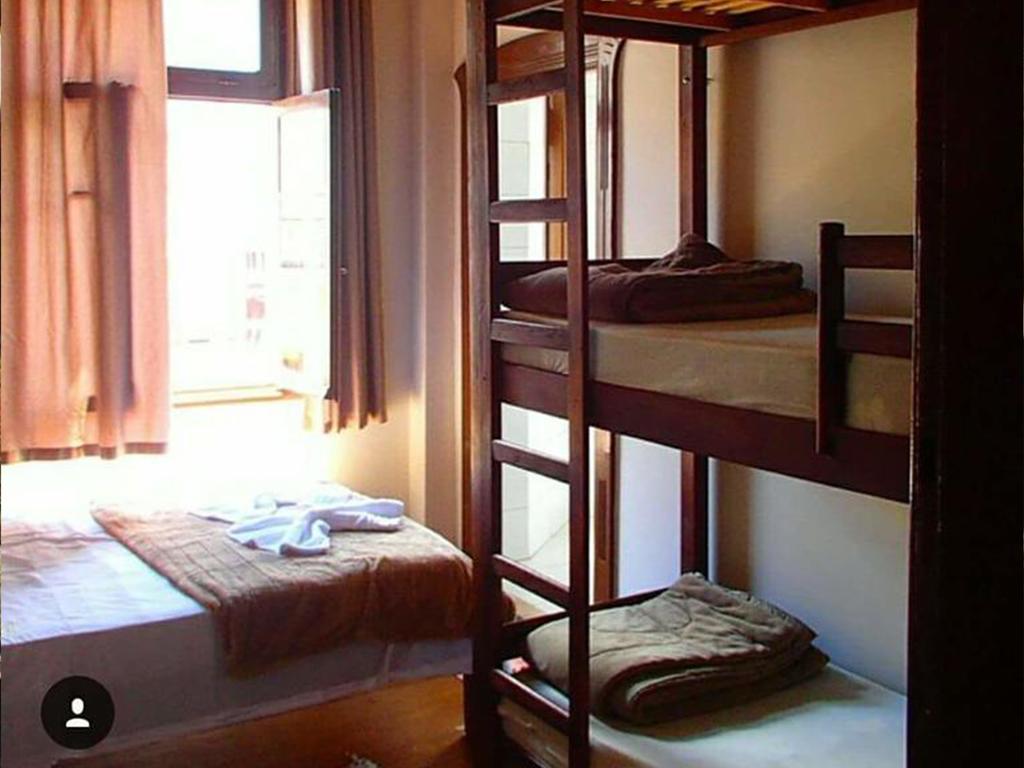 Curitiba Hostel Bagian luar foto