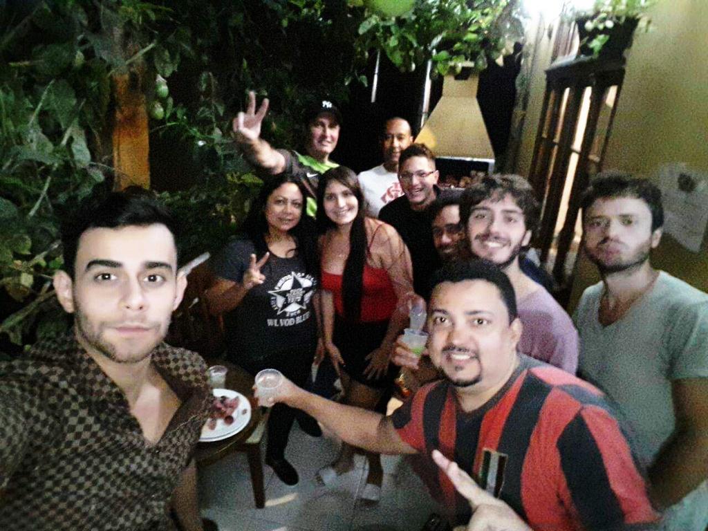 Curitiba Hostel Bagian luar foto